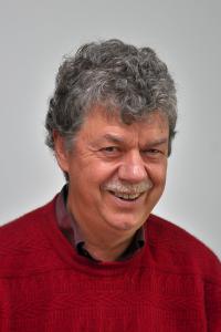 Image of Prof. Simon White