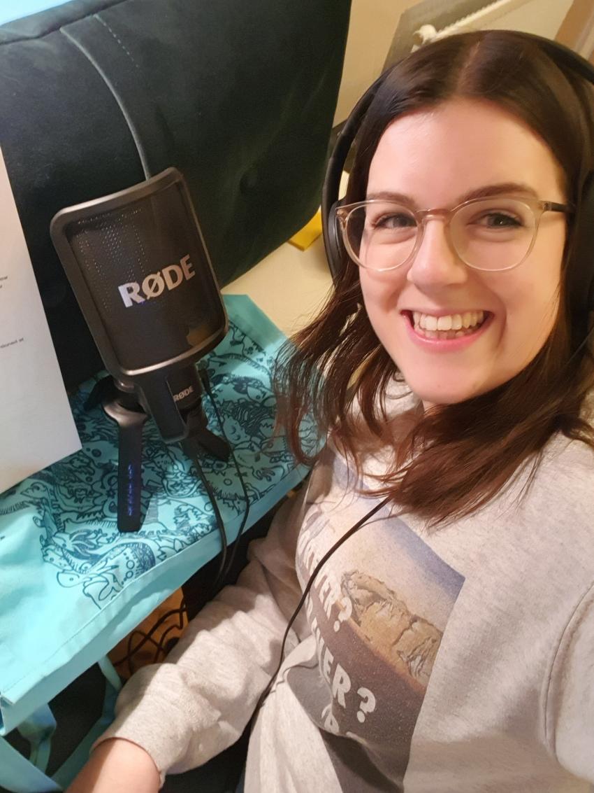 Science journalist Izzie Clarke in her home studio